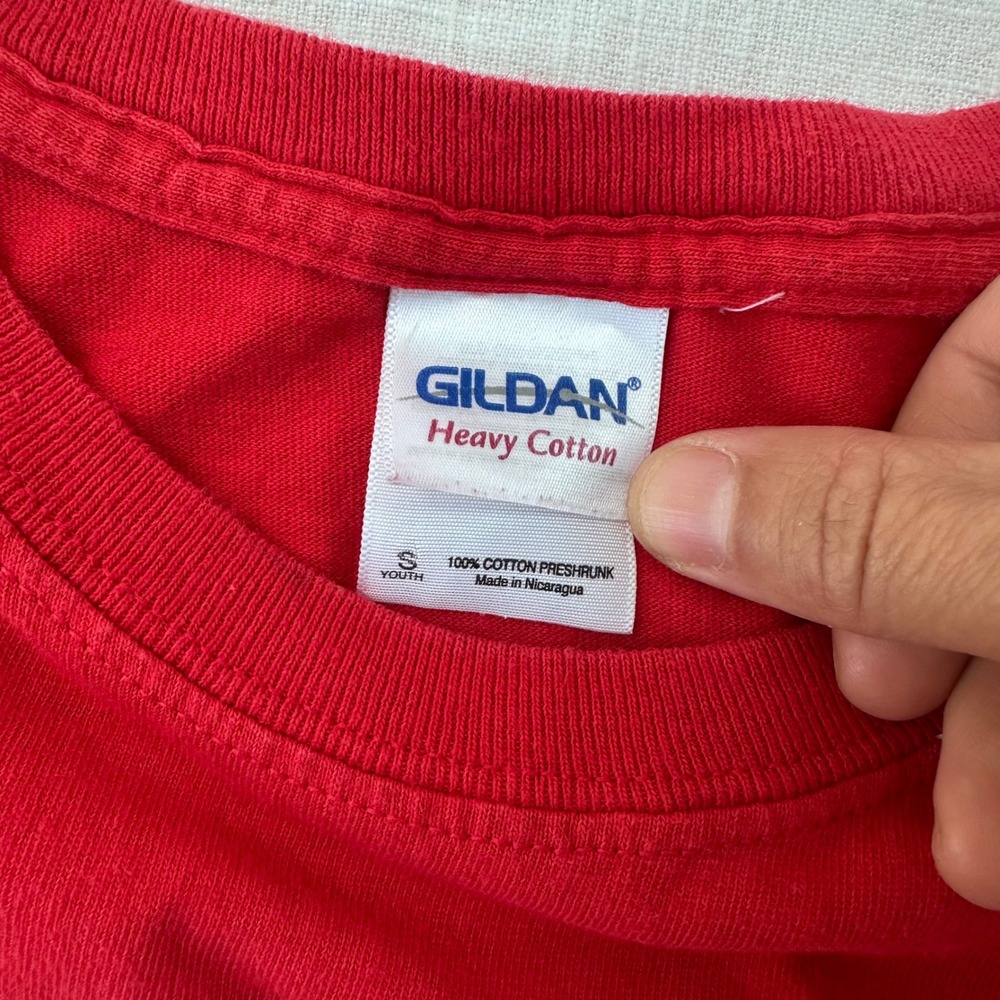 Vintage Wisconsin Badgers Gildan Heavy Cotton Youth T-Shirt Red Y2K 2000s Sm - Picture 4 of 10